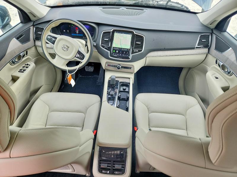 2025 Volvo VIN YV4H60PE9S1332578 COPART salvage auction — FRONT END, Salvage Title, sold $27,750 on 2026-08-13 (photo 8)