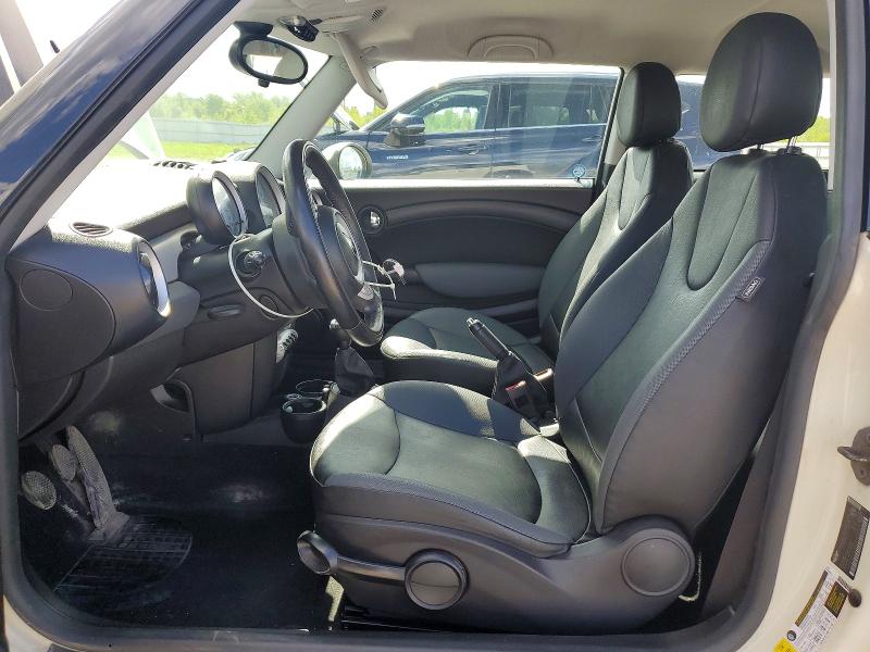 2010 Mini Cooper VIN WMWMF3C52ATU76269 COPART salvage auction — MECHANICAL, On - Permit No Brand - Unfit, sold $225 on 2026-08-04 (photo 7)