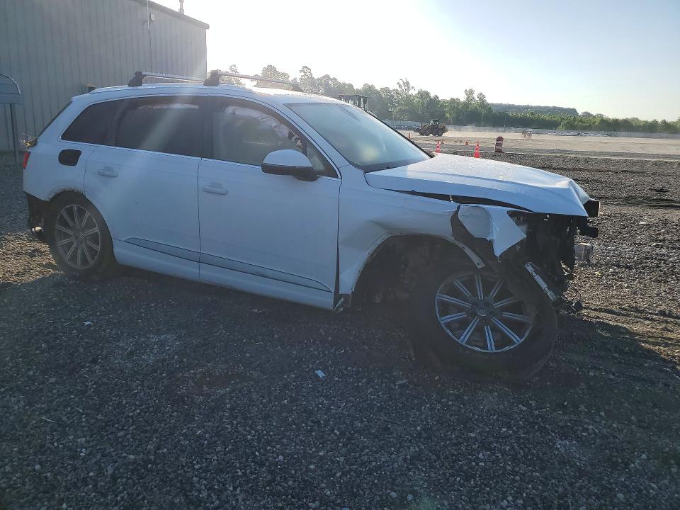 2017 Audi Q7 VIN WA1VAAF75HD055443 COPART salvage auction — FRONT END, Sc - Cert Of Title-Salvage, sold $1,650 on 2026-07-20 (photo 4)