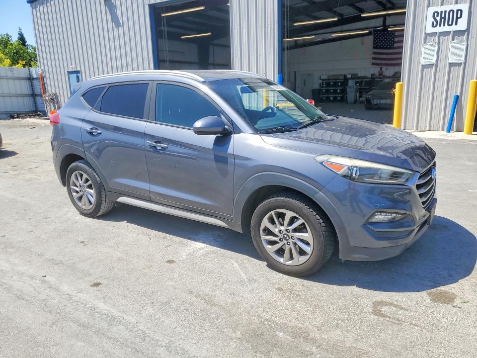 2018 Hyundai Tucson VIN KM8J33A47JU772757 COPART salvage auction — VANDALISM, Ca - Salvage Certificate, sold $3,150 on 2026-07-07 (photo 4)