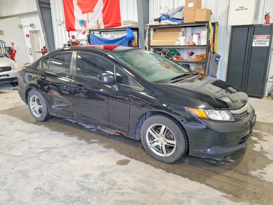 2012 Honda VIN 2HGFB2F47CH119126 COPART salvage auction — SIDE, On - Permit No Brand - Unfit, sold $600 on 2026-07-02 (photo 4)