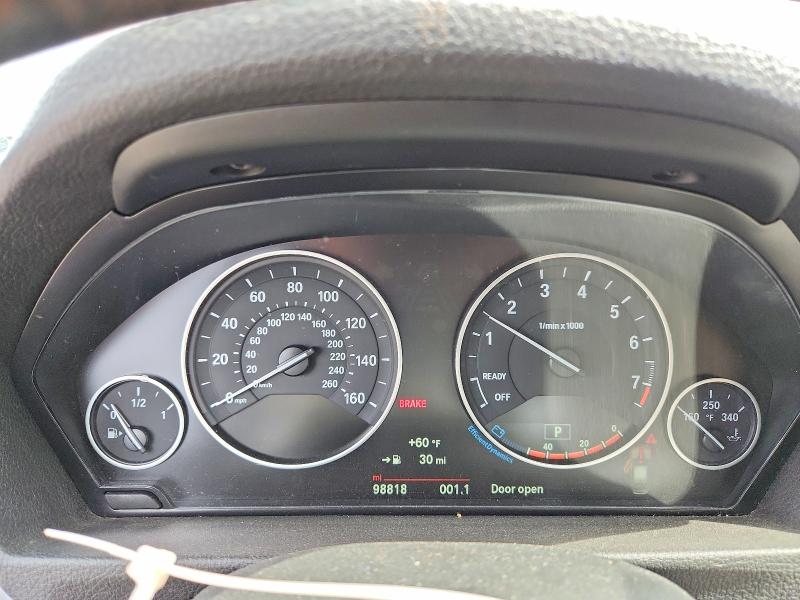 2017 BMW 3 series VIN WBA8D9C3XHA011155 COPART salvage auction — NORMAL WEAR, MA - CERTIFICATE OF TITLE, sold $3,100 on 2026-07-29 (photo 9)