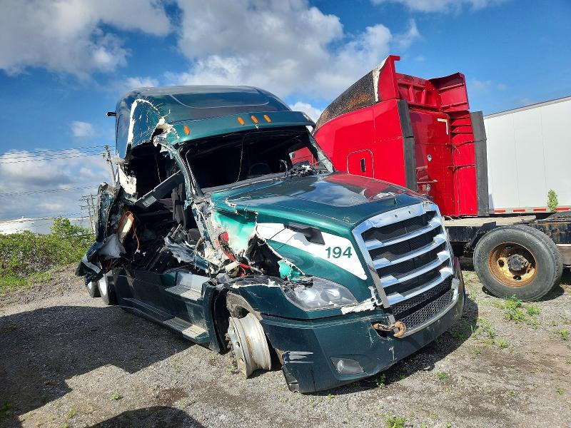 2023 Freightliner Cascadia 126 VIN 1FUJHHDR4PLUH1893 — COPART salvage auction photo