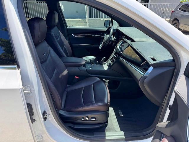 2021 Cadillac Xt6 VIN 1GYKPCRS4MZ181724 COPART salvage auction — MINOR DENT/SCRATCHES, Fl - Cert Of Title-Flood & Rebuilt (P), sold $20,700 on 2026-07-27 (photo 7)