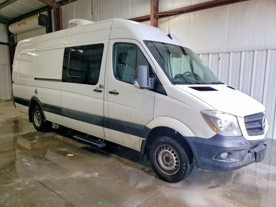 2017 Mercedes-benz Sprinter VIN WD3PF1CD0HP571499 COPART salvage auction — NORMAL WEAR, FL - CERTIFICATE OF TITLE, sold $6,700 on 2026-07-09 (photo 4)