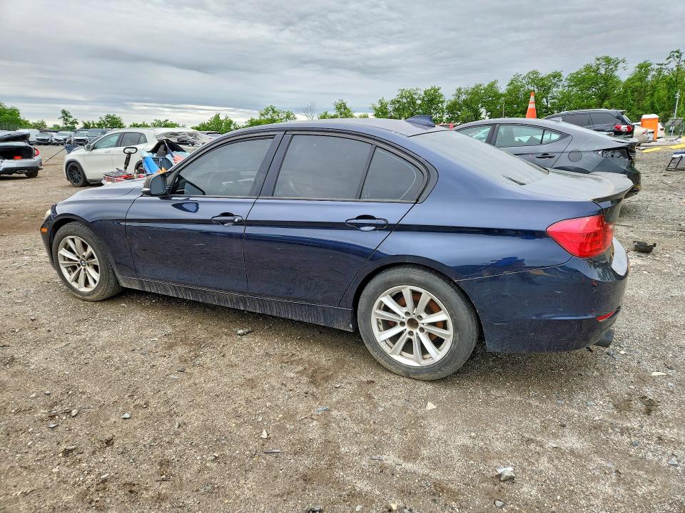 2014 BMW 3er VIN WBA3B1C56EK132015 COPART salvage auction — MECHANICAL, Va - Certificate Of Title, sold $600 on 2026-07-09 (photo 2)