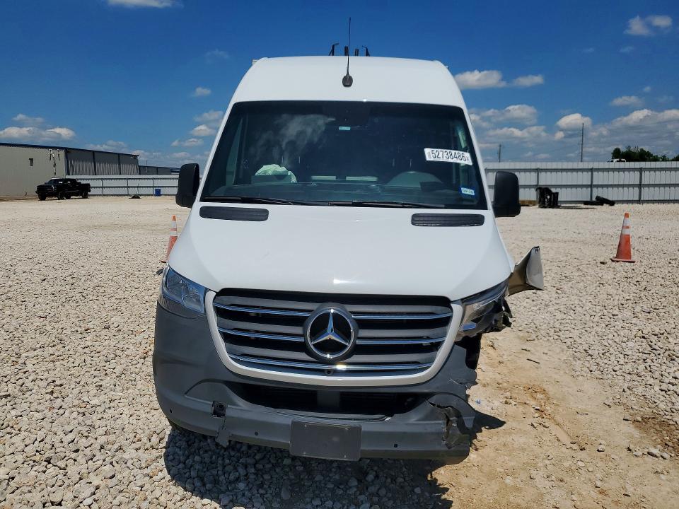 2023 Mercedes-benz VIN W1Y40BHY7PT145158 COPART salvage auction — FRONT END, Tx - Salvage Vehicle Title, sold $11,000 on 2026-07-22 (photo 5)