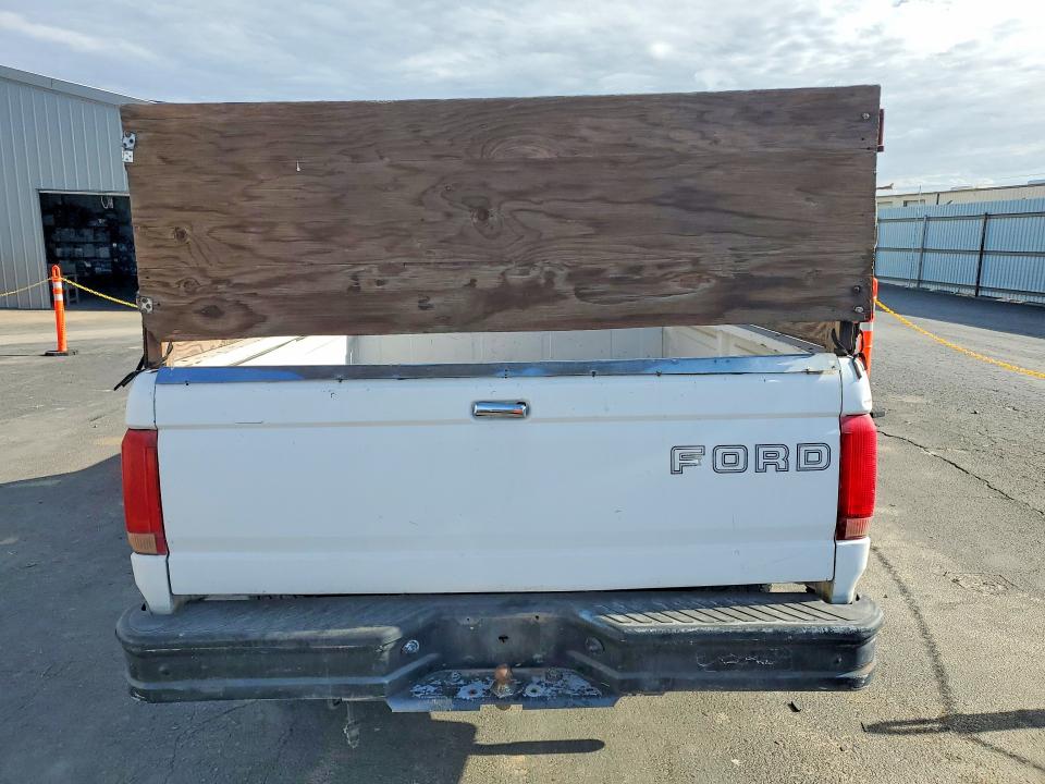 1996 Ford F-150 lightning VIN 2FTEF15Y1TCA75053 COPART salvage auction — MINOR DENT/SCRATCHES, Ca - Dis/Dlr/Exp Only Clean Title, sold $850 on 2026-07-02 (photo 6)
