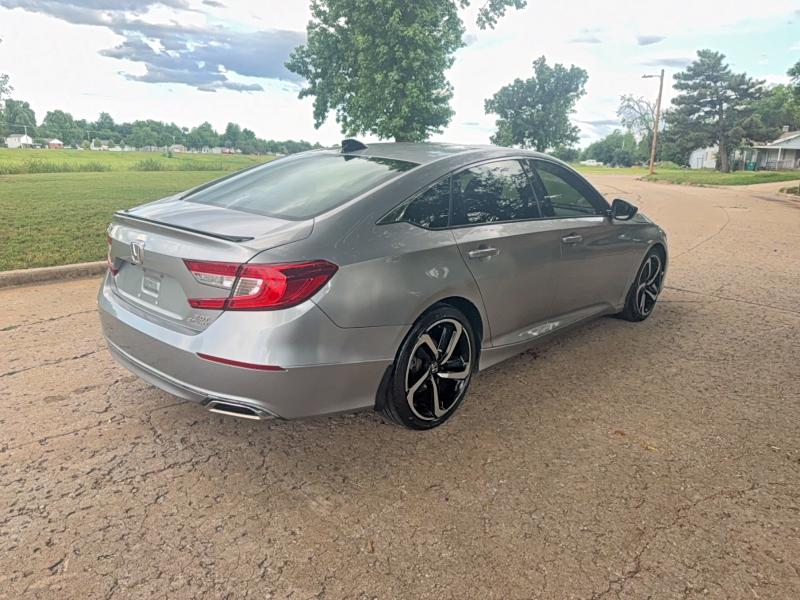 2022 Honda Accord VIN 1HGCV2F36NA009123 COPART salvage auction — NORMAL WEAR, Va - Cert Of Title - Salvage (P), sold $7,800 on 2026-07-28 (photo 4)