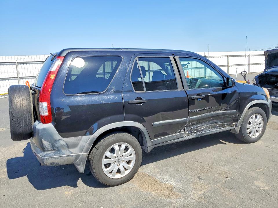 2005 Honda VIN JHLRD78825C056626 COPART salvage auction — SIDE, Ca - Non-Repairable Vehicle Cert, sold $1,050 on 2026-07-16 (photo 3)