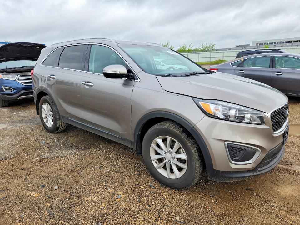 2017 Kia Sorento VIN 5XYPG4A34HG205112 COPART salvage auction — HAIL, Wi - Certificate Of Title, sold $2,000 on 2026-07-14 (photo 4)