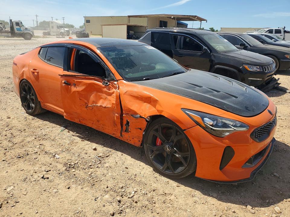 2019 Kia Stinger VIN KNAE35LC9K6071176 COPART salvage auction — SIDE, Tx - Salvage Vehicle Title, sold $5,200 on 2026-07-09 (photo 4)