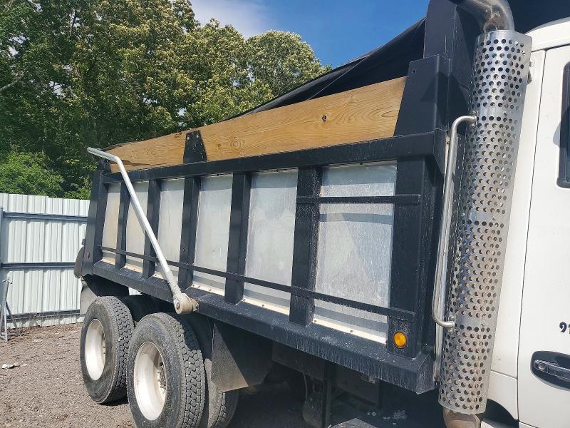 2017 Kenworth T8 series VIN 1NKZLP0X4HJ153845 COPART salvage auction — UNDERCARRIAGE, GA - CERT OF TITLE-SALVAGE, sold $11,100 on 2026-07-23 (photo 6)