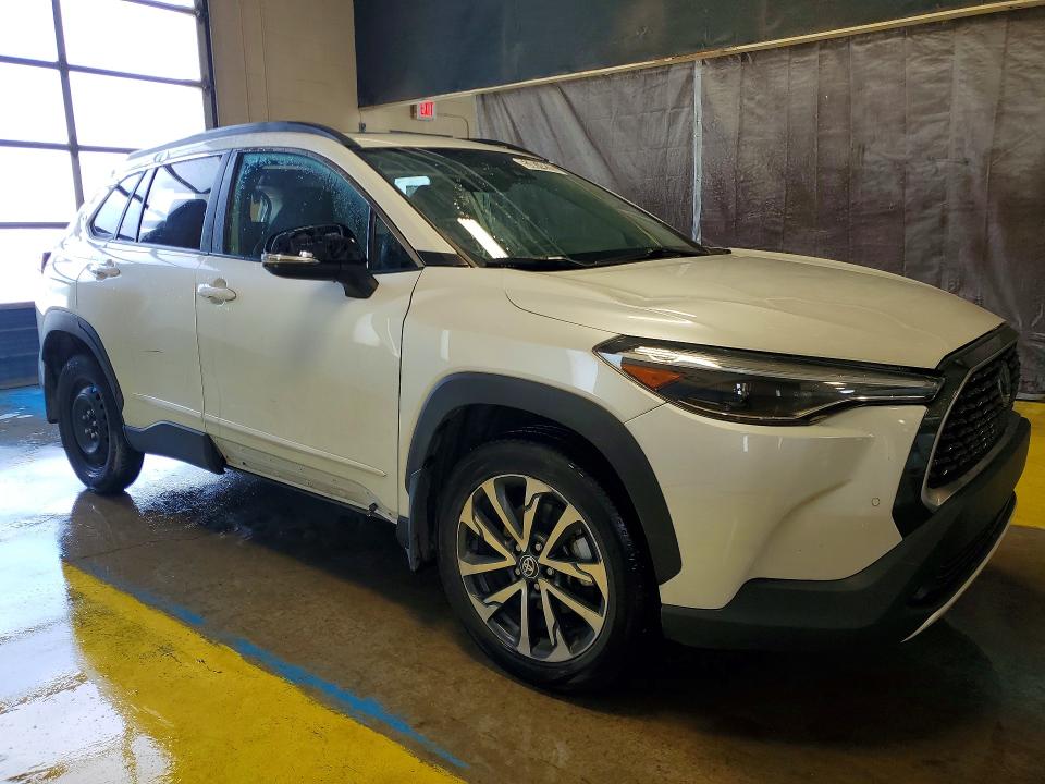 2022 Toyota Corolla cross VIN 7MUDAABG0NV040958 COPART salvage auction — FRONT END, In - Certificate Of Title, sold $13,400 on 2026-07-16 (photo 4)