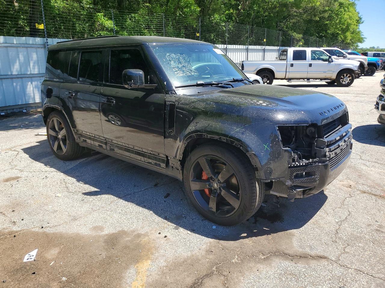 2024 Land Rover Defender VIN SALEXEEU6R2262867 COPART salvage auction — Front End, GA - CERT OF TITLE-SALVAGE, sold $51,000 on 2026-07-02 (photo 4)
