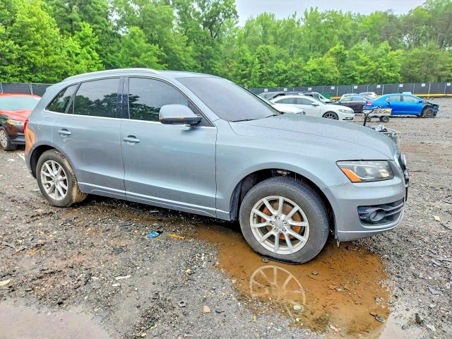 2010 Audi Q5 VIN WA1LKAFPXAA023826 COPART salvage auction — VANDALISM, Md - Parts Only-No Title Letter, sold $400 on 2026-07-17 (photo 4)