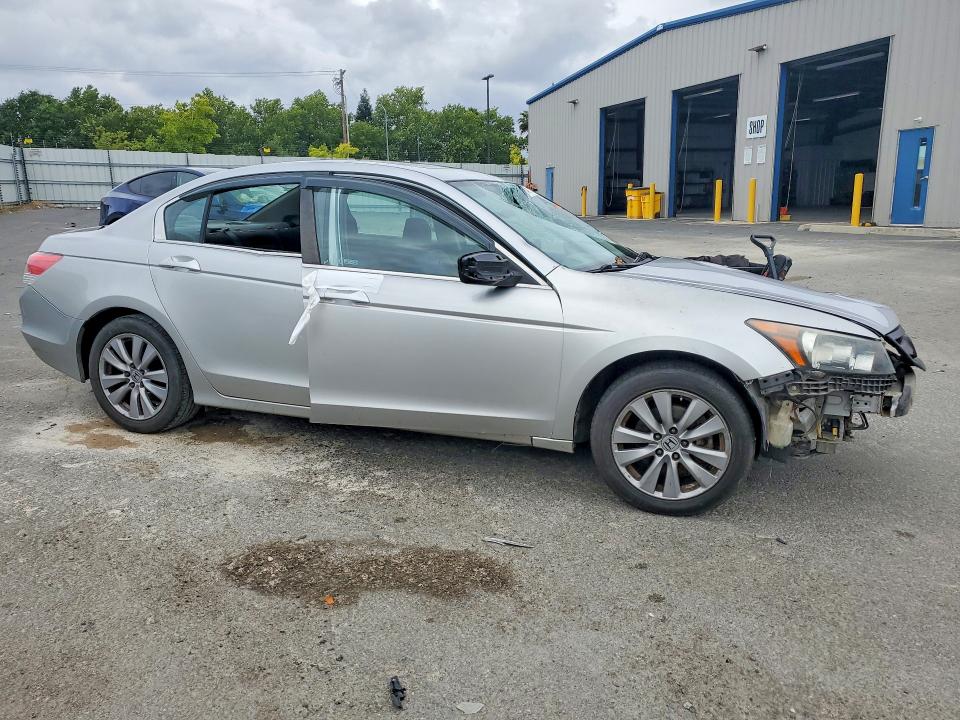 2011 Honda Accord VIN 1HGCP2E72BA047801 COPART salvage auction — FRONT END, Ca - Salvage Certificate, sold $475 on 2026-07-09 (photo 4)