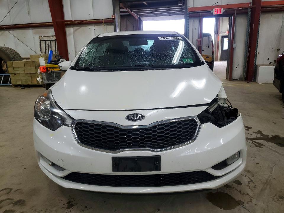 2016 Kia Forte VIN KNAFX4A82G5481459 COPART salvage auction — FRONT END, Md - Cert Of Salvage > 75% Damage, sold $475 on 2026-07-14 (photo 5)