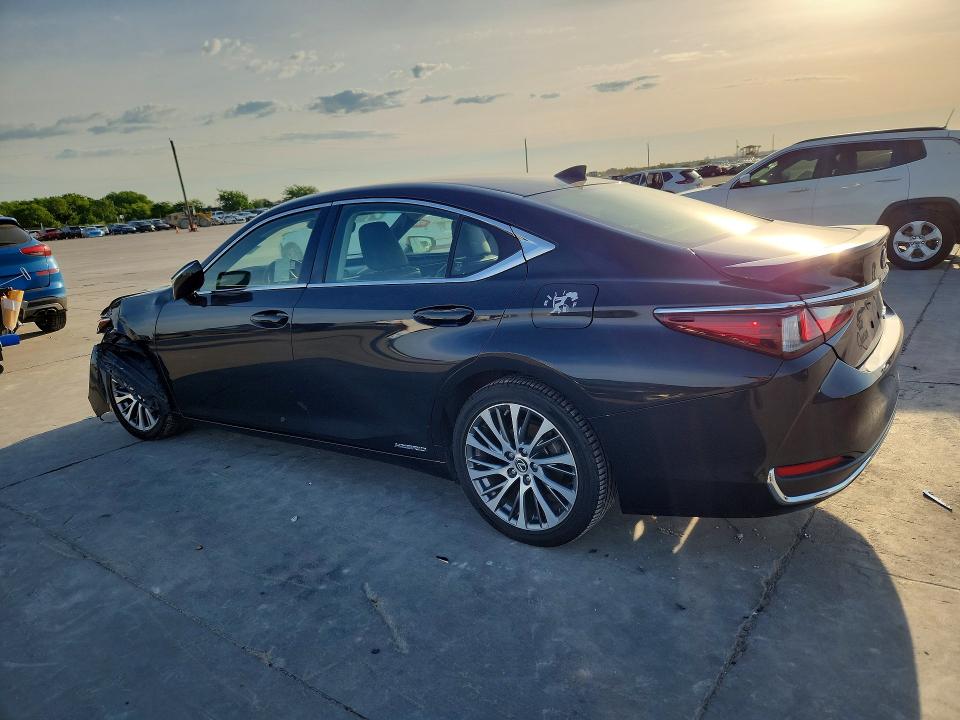 2019 Lexus Es 300h VIN JTHB21B11K2023615 COPART salvage auction — FRONT END, TX - CERTIFICATE OF TITLE, sold $9,100 on 2026-07-16 (photo 2)