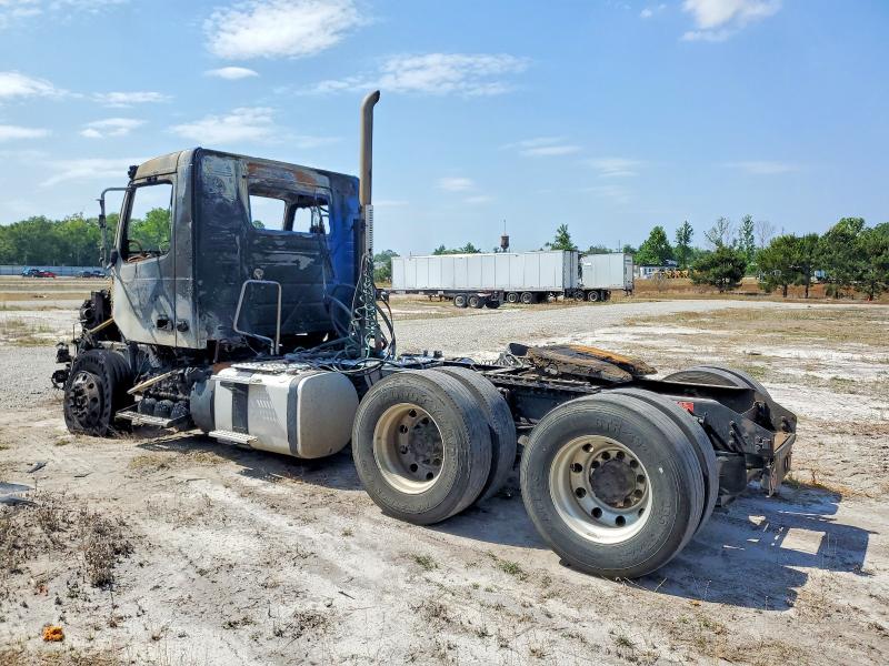 2014 Volvo Vn VIN 4V4NC9EHXEN162751 COPART salvage auction — BURN, GA - BILL OF SALE - PARTS ONLY, sold $200 on 2026-07-02 (photo 3)