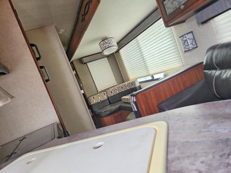 2018 Heartland Mallard VIN 5SFNB3425JE353414 COPART salvage auction — WATER/FLOOD, NE - CERT OF TITLE-SALVAGE, sold $2,200 on 2026-07-23 (photo 6)