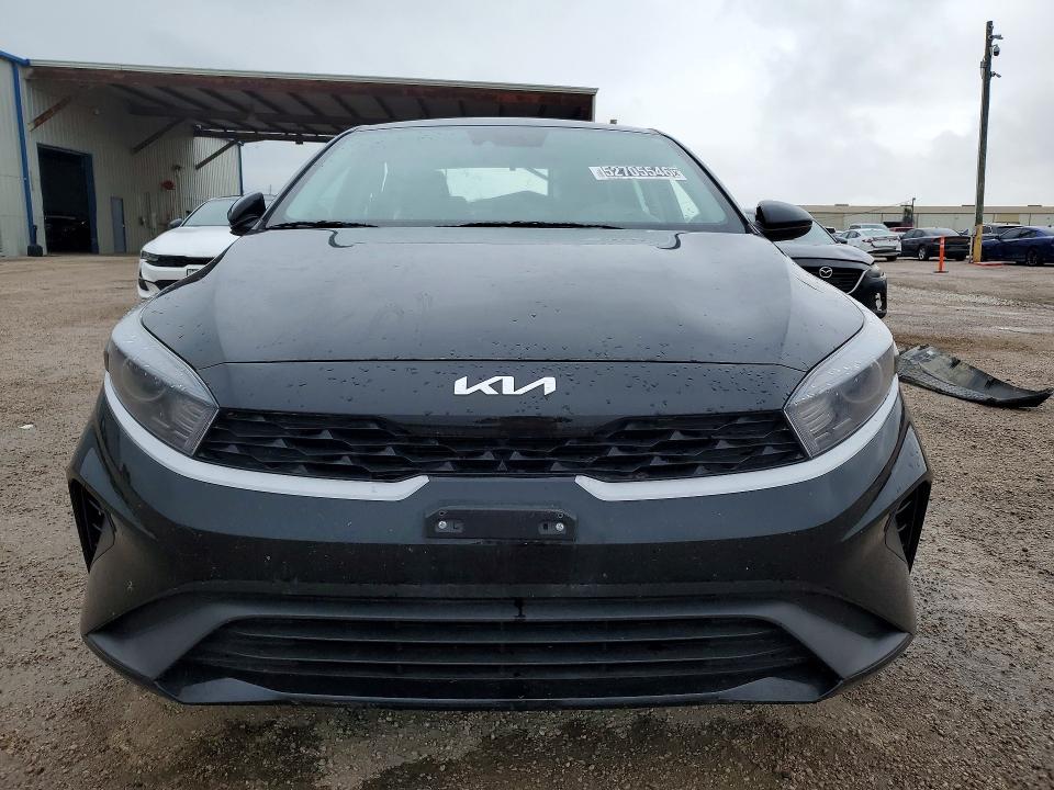 2024 Kia Forte VIN 3KPF24AD8RE793372 COPART salvage auction — REAR END, Tx - Certificate Of Title, sold $3,650 on 2026-07-09 (photo 5)