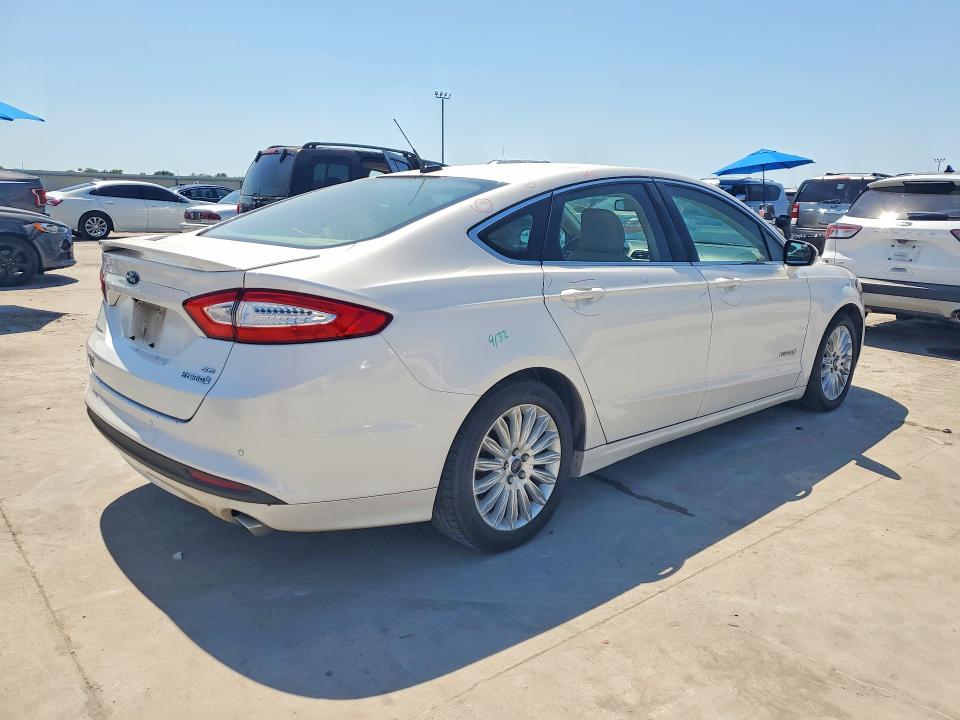 2015 Ford Fusion VIN 3FA6P0LU3FR279169 COPART salvage auction — HAIL, Tx - Salvage Vehicle Title, sold $1,050 on 2026-07-02 (photo 3)
