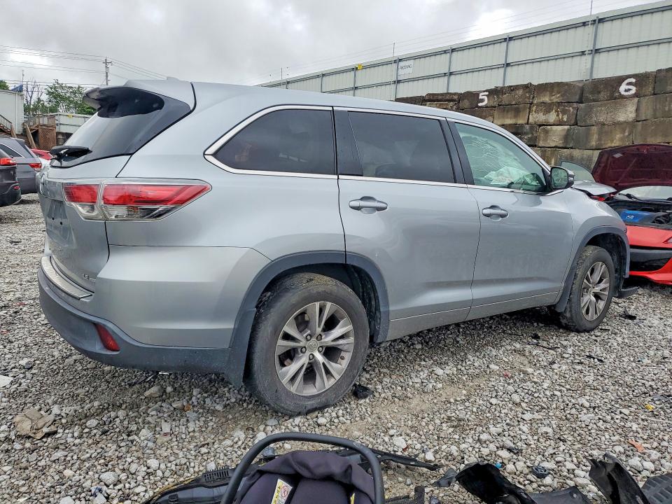 2015 Toyota VIN 5TDBKRFH2FS087345 COPART salvage auction — FRONT END, Ky - Cert Of Title-Salvage, sold $2,550 on 2026-07-24 (photo 3)