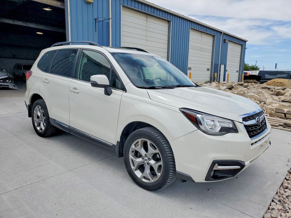 2018 Subaru Forester VIN JF2SJAWC5JH528070 COPART salvage auction — SIDE, Ia - Salvage W/Salvage History, sold $5,400 on 2026-07-08 (photo 4)