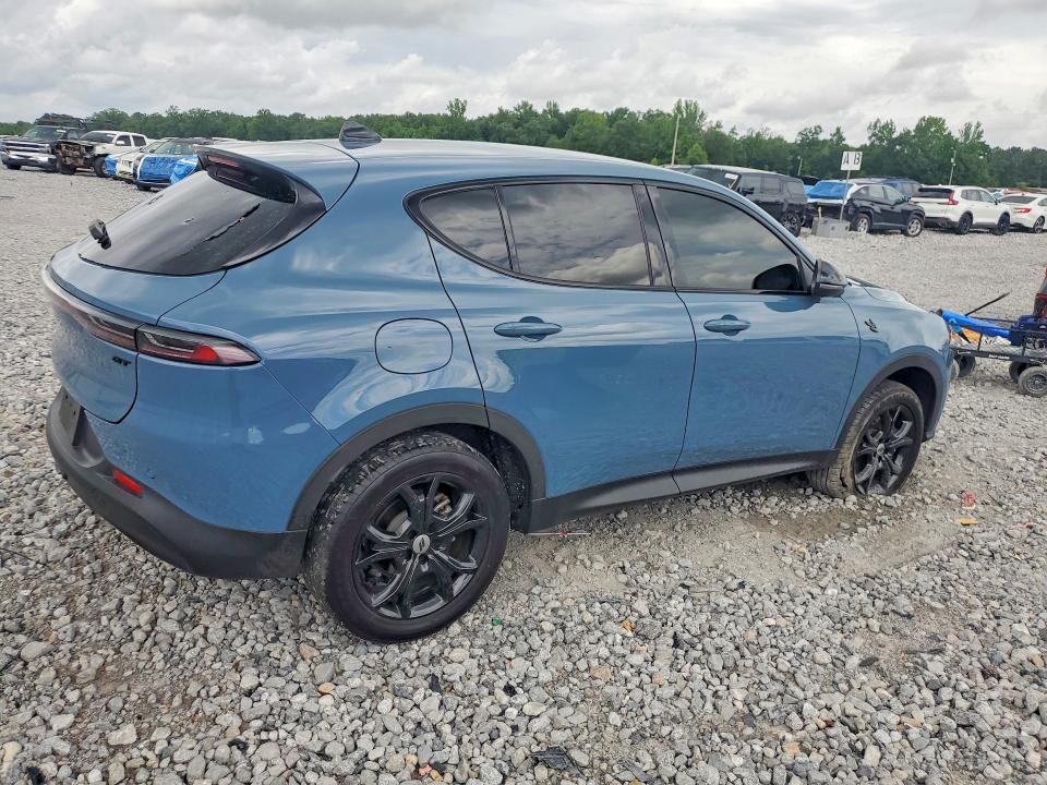 2024 Dodge Hornet VIN ZACNDFAN5R3A34702 COPART salvage auction — VANDALISM, Al - Cert Of Title-Salvage Title, sold $6,600 on 2026-07-23 (photo 3)