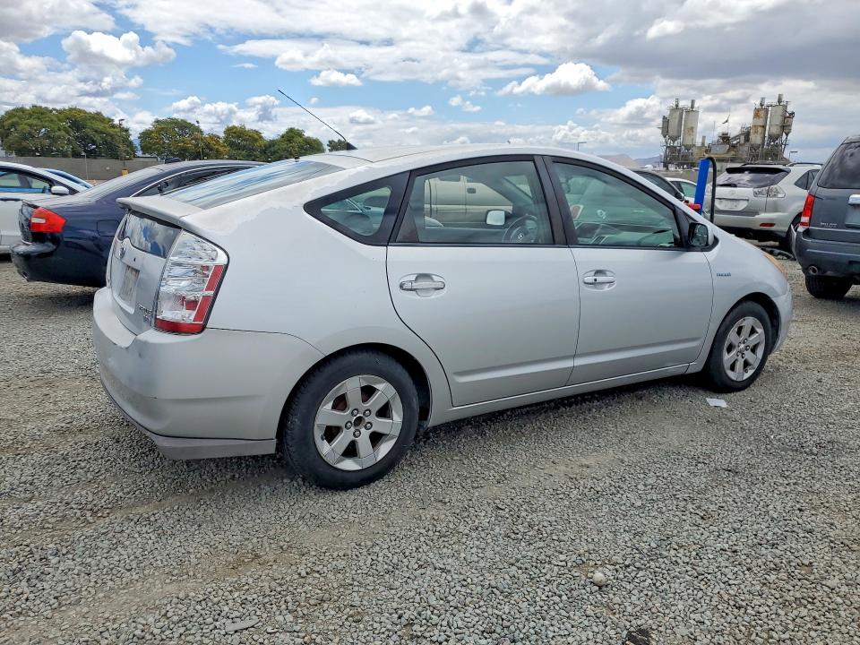 2008 Toyota Prius VIN JTDKB20U287789739 COPART salvage auction — FRONT END, CA - DIS/DLR/EXP ONLY CLEAN TITLE, sold $300 on 2026-07-31 (photo 3)