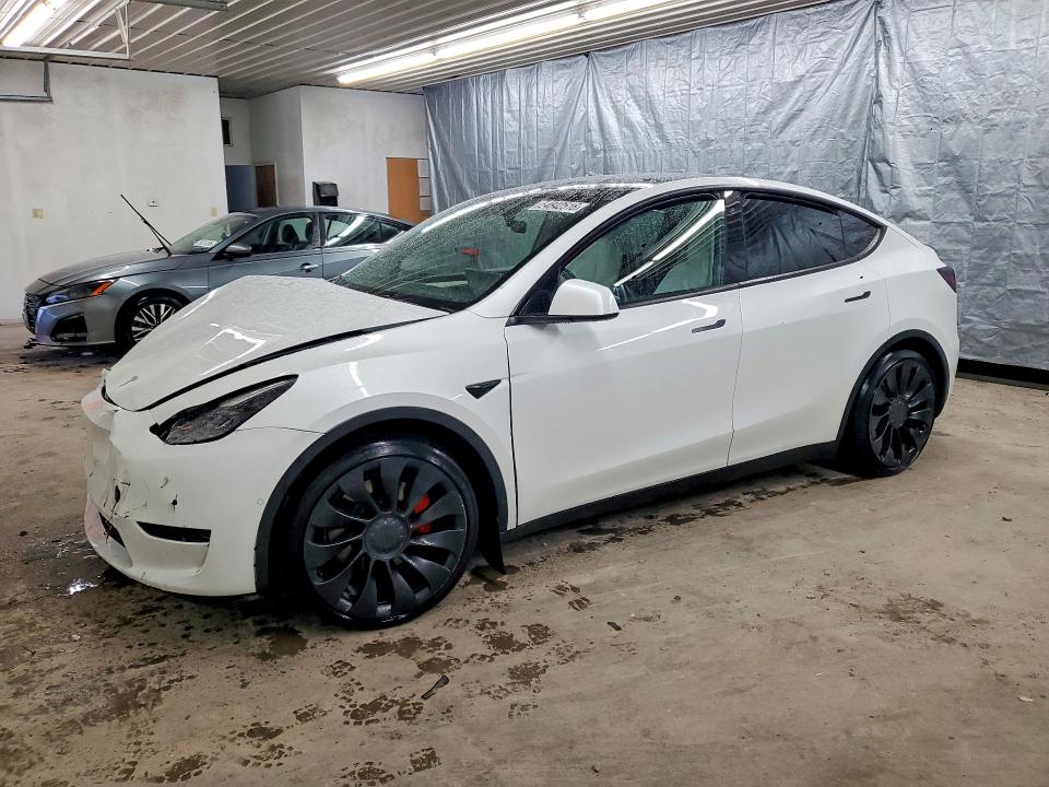 2022 Tesla Model y VIN 7SAYGDEF8NF530375 COPART salvage auction — FRONT END, In - Cert Of Title-Salvage Title, sold $13,600 on 2026-07-14 (photo 1)