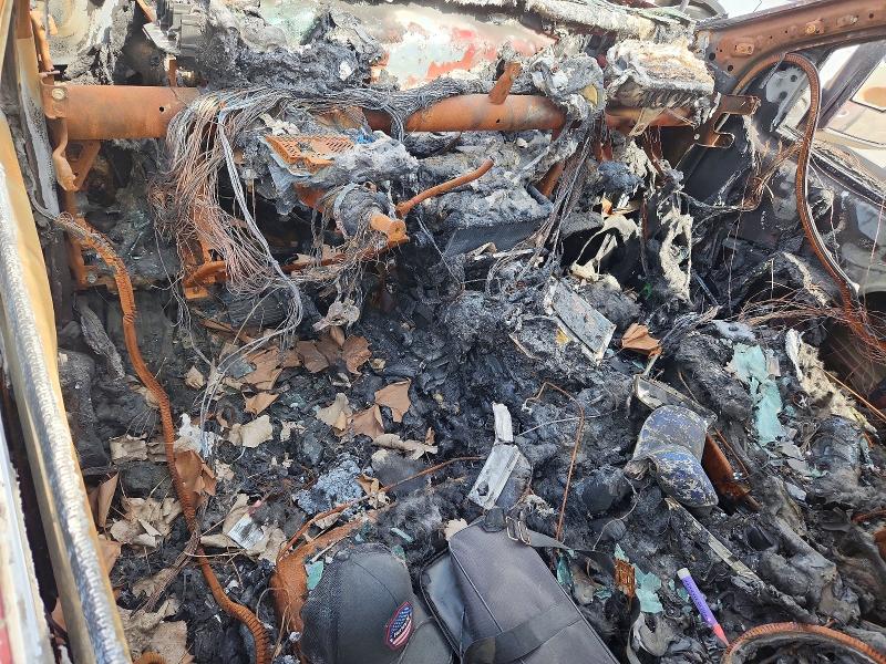 2022 Chevrolet Silverado VIN 1GC4YREY6NF181879 COPART salvage auction — INTERIOR BURN, Tn - Non-Repairable Certificate, sold $5,400 on 2026-07-02 (photo 8)