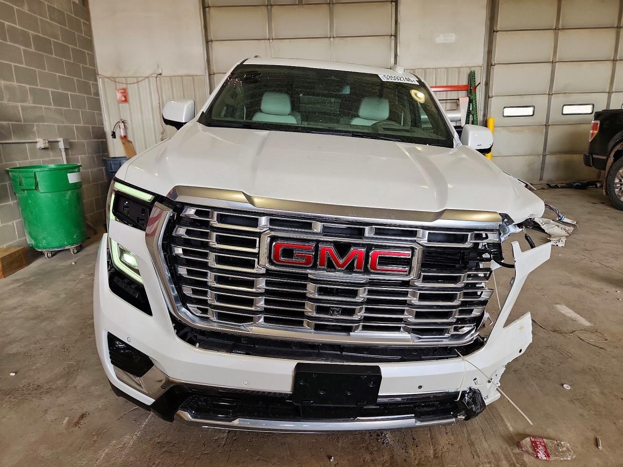 2025 GMC Yukon XL VIN 1GKS2JRL1SR285445 COPART salvage auction — Front End, MO - SALVAGE CERTIFICATE OF TITLE, sold $39,250 on 2026-07-07 (photo 5)