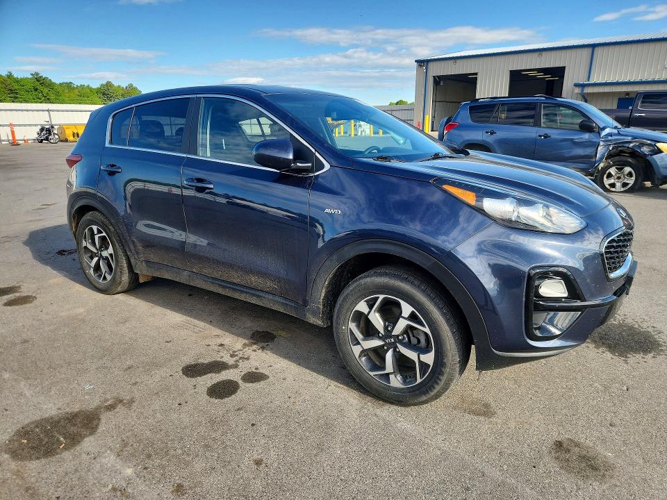 2022 Kia Sportage VIN KNDPMCAC7N7023822 COPART salvage auction — SIDE, Me - Cert Of Title-Salvage Collisio, sold $4,300 on 2026-07-06 (photo 4)