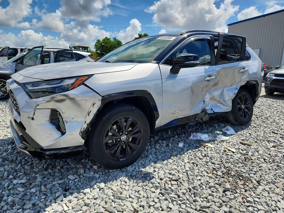 2023 Toyota Rav 4 VIN JTME6RFV6PJ031902 COPART salvage auction — SIDE, Fl - Cert Of Title Slvg Rebuildable, sold $13,500 on 2026-07-08 (photo 1)