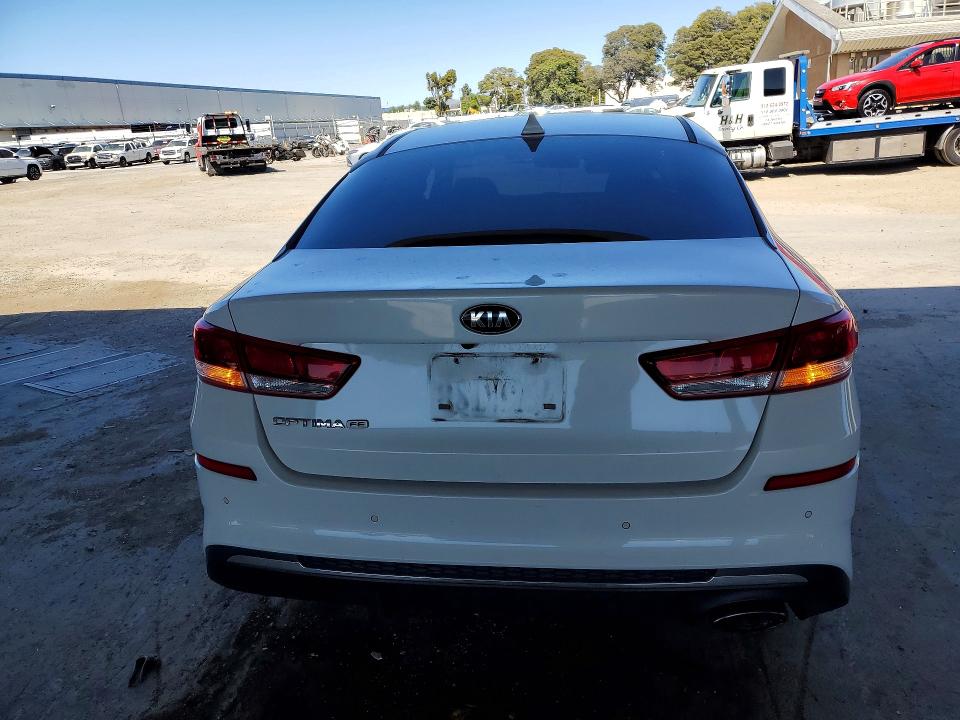 2019 Kia Optima VIN 5XXGT4L34KG337534 COPART salvage auction — VANDALISM, CA - SALVAGE CERTIFICATE, sold $225 on 2026-07-28 (photo 6)