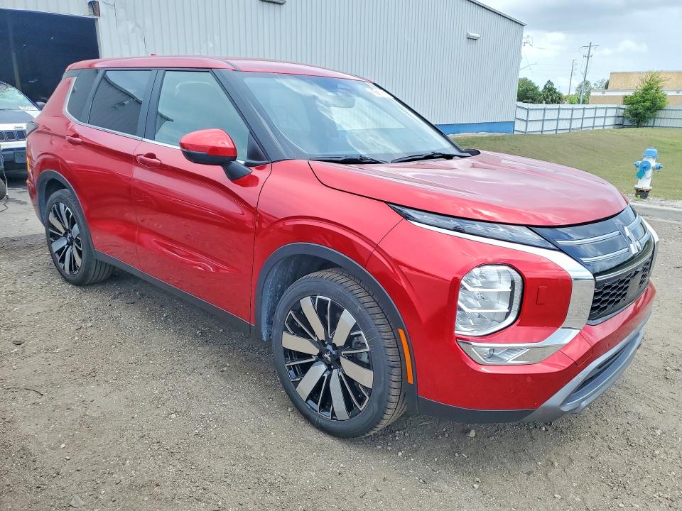 2025 Mitsubishi Outlander VIN JA4J4VA81SZ032748 COPART salvage auction — MECHANICAL, MI - CERTIFICATE OF TITLE, sold $10,000 on 2026-07-27 (photo 4)