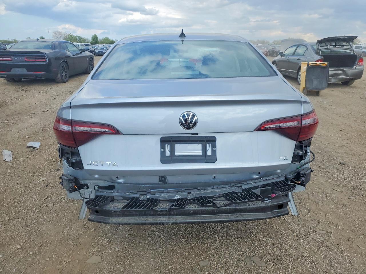 2024 Volkswagen Jetta VIN 3VW7M7BU4RM093575 COPART salvage auction — Rear End, IL - SALVAGE CERTIFICATE, sold $5,800 on 2026-07-09 (photo 6)