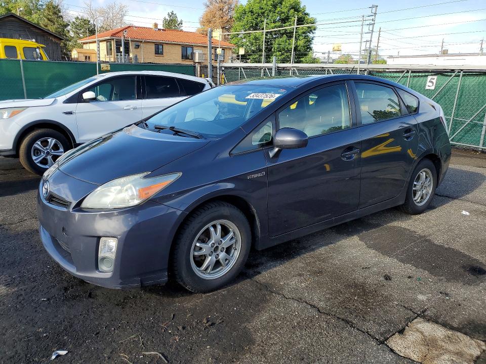2011 Toyota Prius VIN JTDKN3DUXB0325170 COPART salvage auction — MINOR DENT/SCRATCHES, Co - Dis/Dlr/Exp Only Clean Title, sold $625 on 2026-07-07 (photo 1)