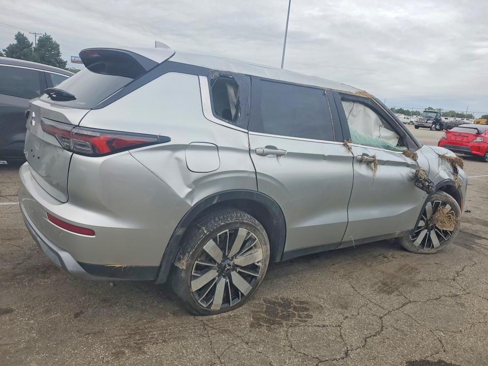 2025 Mitsubishi Outlander VIN JA4J4VA87SZ028302 COPART salvage auction — ALL OVER, Oh - Certificate Of Title, sold $9,600 on 2026-07-15 (photo 3)