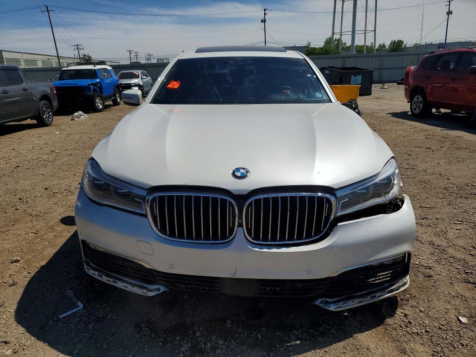 2018 BMW VIN WBA7F2C53JG856107 COPART salvage auction — FRONT END, Il - Salvage Certificate, sold $15,900 on 2026-07-08 (photo 5)