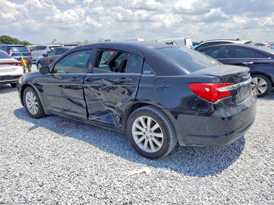 2013 Chrysler 200 VIN 1C3CCBBB8DN713823 COPART salvage auction — SIDE, Fl - Cert Of Ttl-Rebuilt&Slvg Rbld, sold $200 on 2026-07-10 (photo 2)