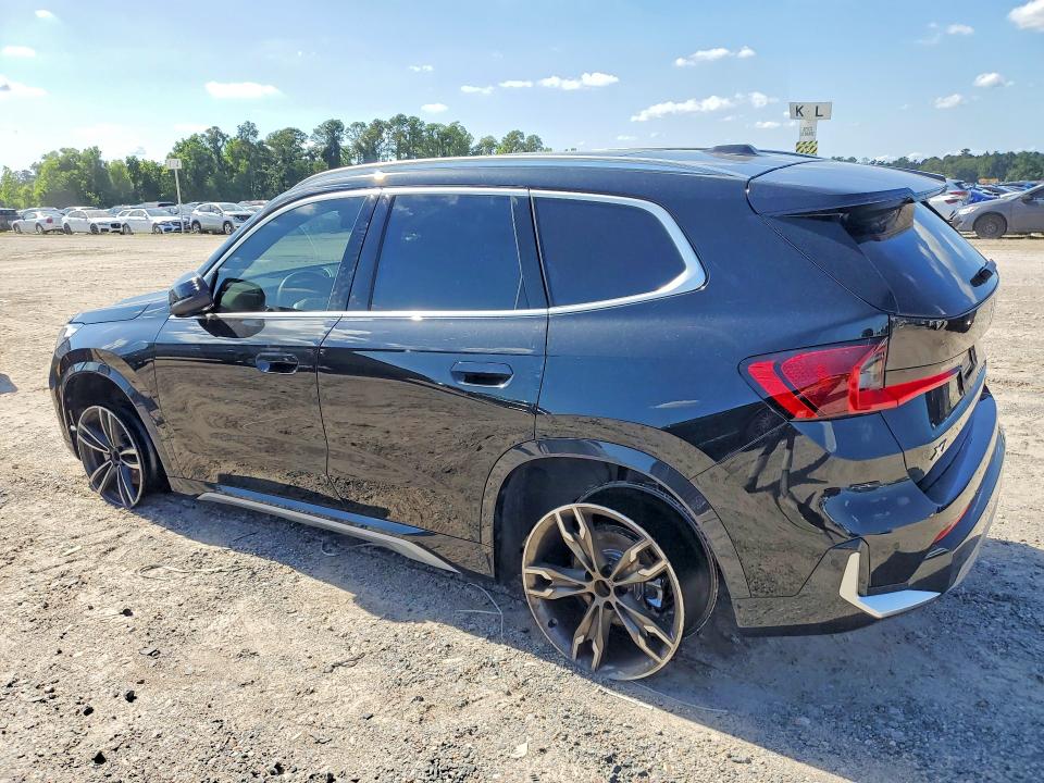 2026 BMW VIN WBX73EF00T5587109 COPART salvage auction — UNDERCARRIAGE, Tx - Salvage Vehicle Title, sold $11,700 on 2026-07-31 (photo 2)