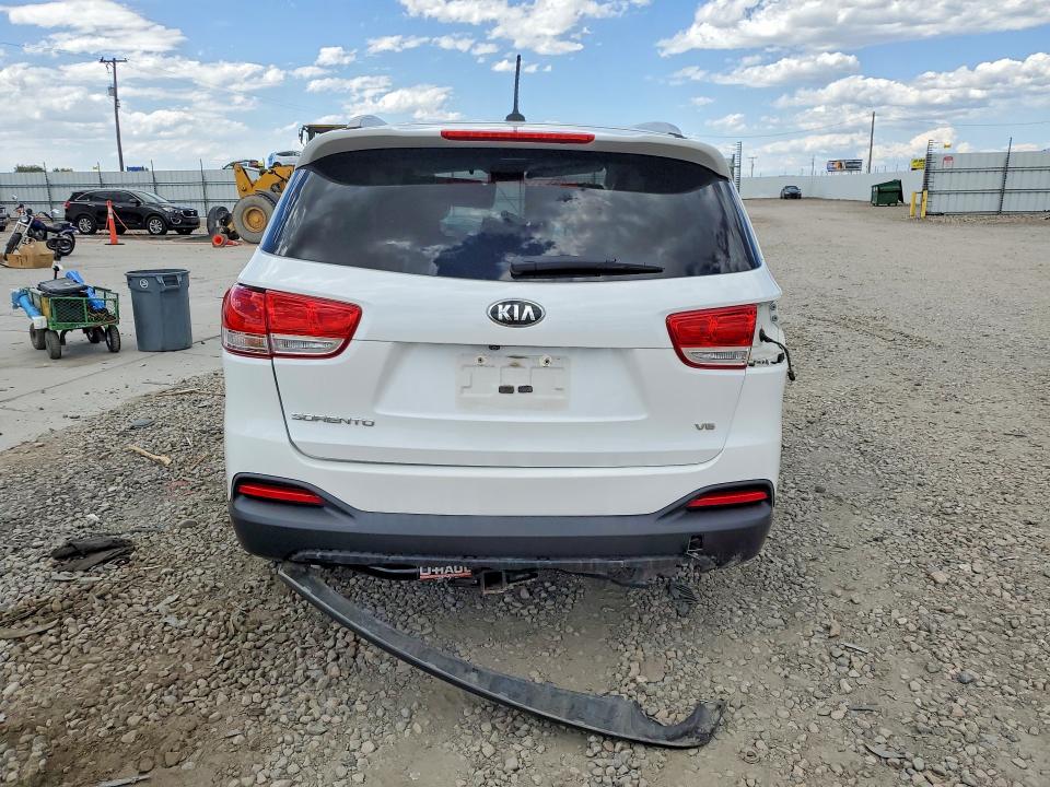 2017 Kia Sorento VIN 5XYPGDA59HG197347 COPART salvage auction — ROLLOVER, Ut - Salvage Certificate, sold $925 on 2026-07-27 (photo 6)