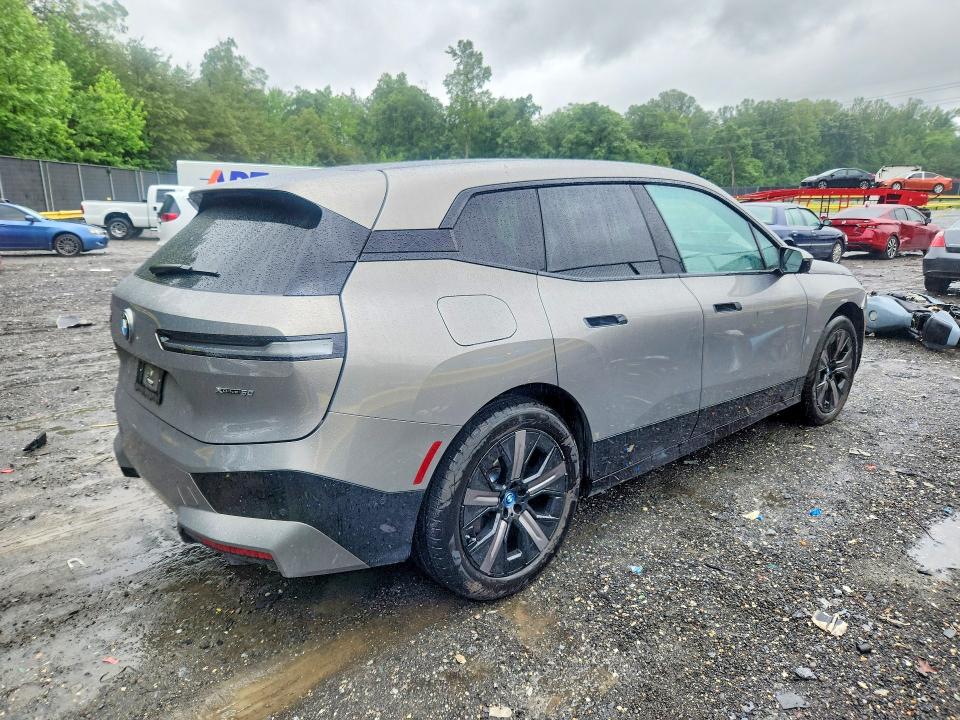 2024 BMW VIN WB523CF04RCN30486 COPART salvage auction — FRONT END, Id - Salvage Certificate Of Title, sold $17,600 on 2026-07-28 (photo 3)