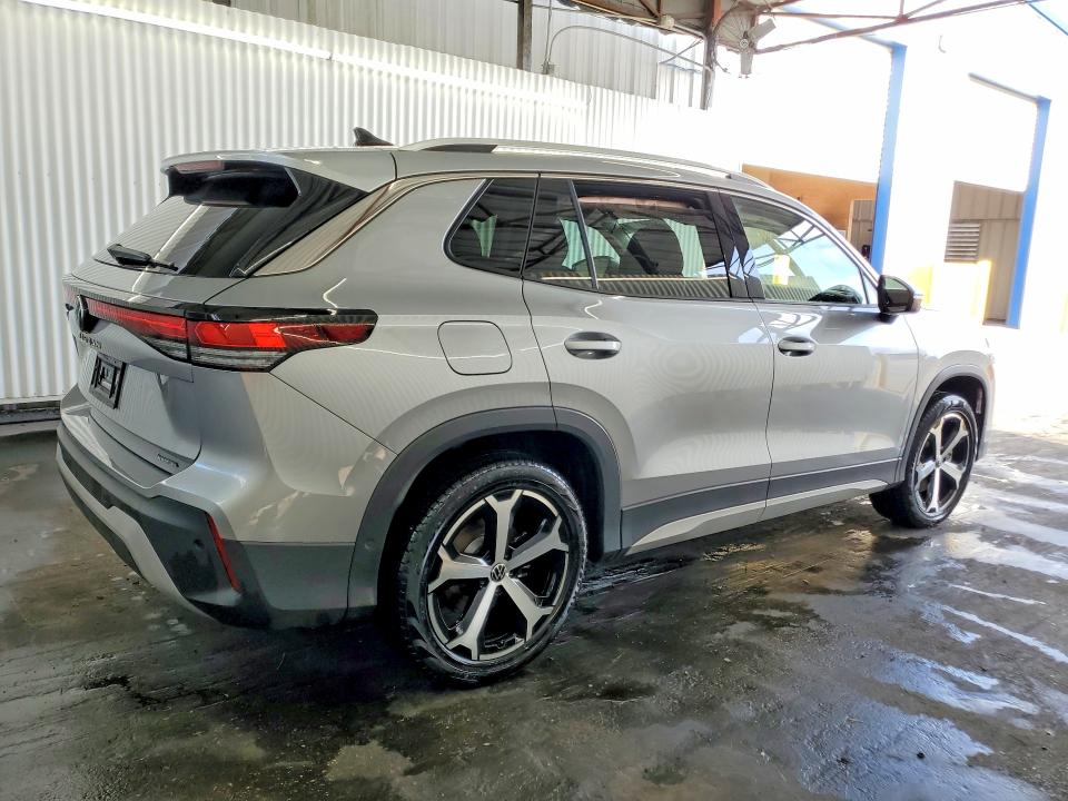 2026 Volkswagen Tiguan VIN 3VVER7RM3TM033801 COPART salvage auction — MECHANICAL, Ok - Certificate Of Title, sold $11,800 on 2026-07-27 (photo 3)