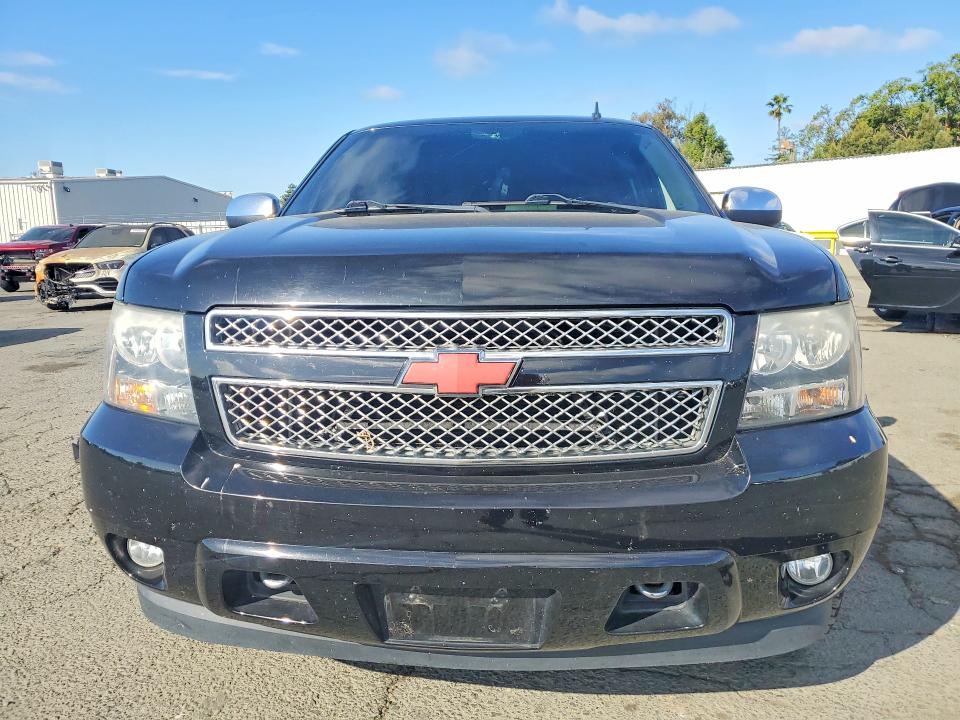 2013 Chevrolet Suburban VIN 1GNSKKE77DR377325 COPART salvage auction — REAR END, Ca - Salvage Certificate, sold $25 on 2026-07-24 (photo 5)