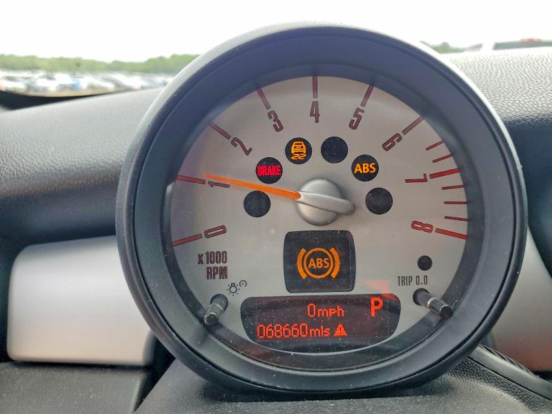 2014 Mini Cooper VIN WMWSX1C56ET508039 COPART salvage auction — FRONT END, FL - CERT OF TITLE SLVG REBUILDABLE, sold $875 on 2026-07-31 (photo 9)