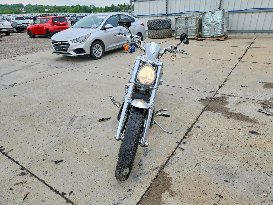2002 Harley-davidson Night rod special VIN 1HD1HAZ102K804030 COPART salvage auction — MINOR DENT/SCRATCHES, IL - SALVAGE CERTIFICATE, sold $2,300 on 2026-07-06 (photo 2)